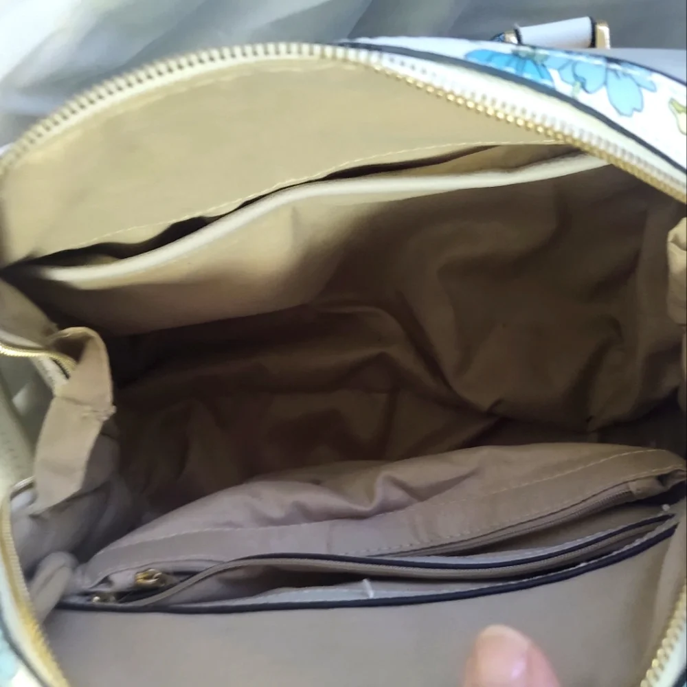 Spring Handbag - Picture 4 of 6